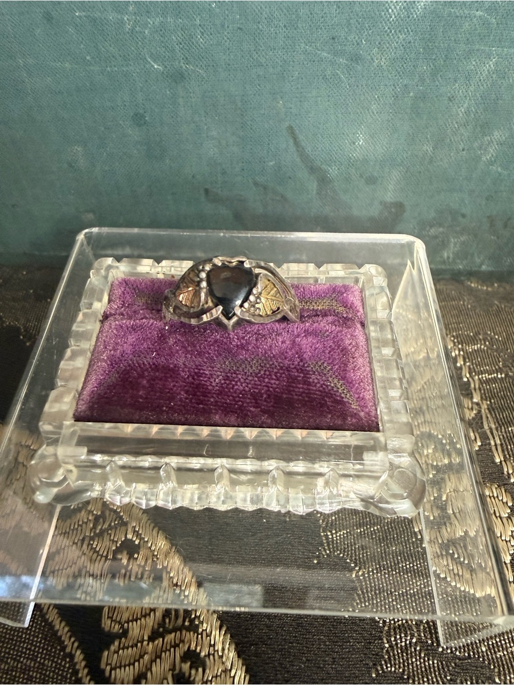 VTG 925 Sterling Silver Black Hills Gold Onyx Heart Ring